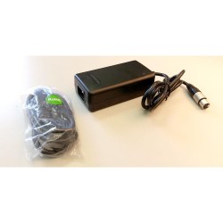 Radial Táp +-15V,+5 VDC